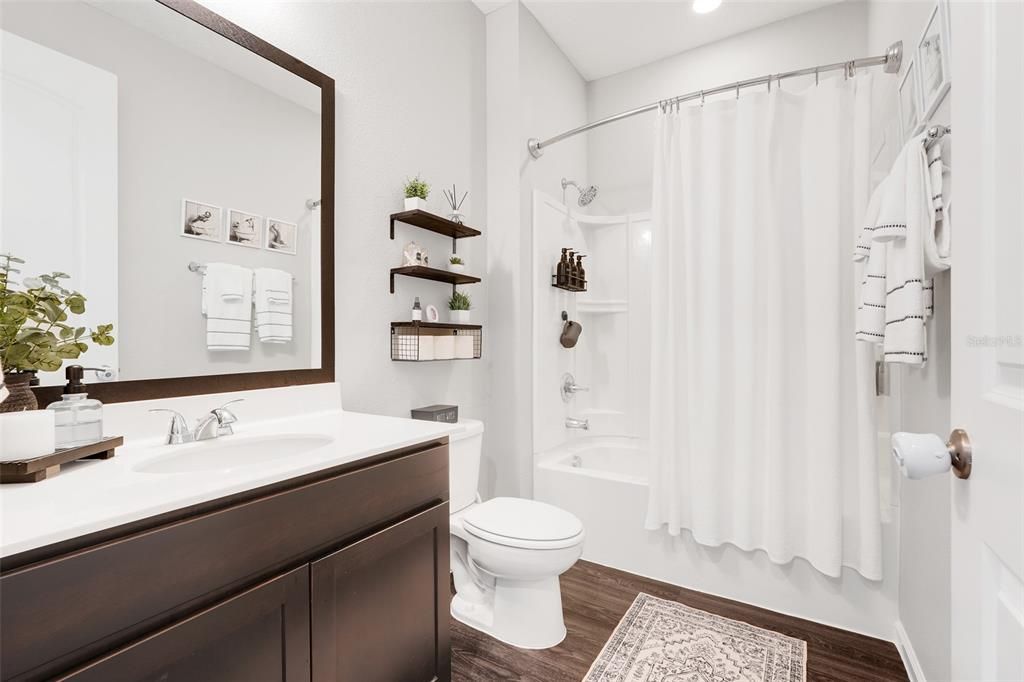 На продажу: $365,000 (3 спален, 2 ванн, 1479 Квадратных фут)