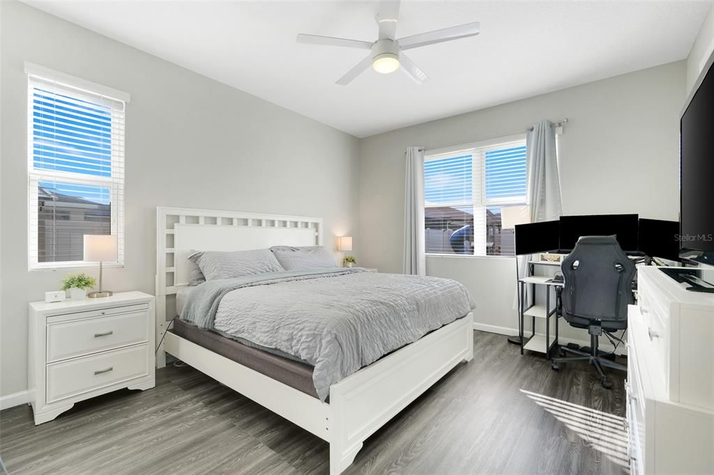 На продажу: $365,000 (3 спален, 2 ванн, 1479 Квадратных фут)