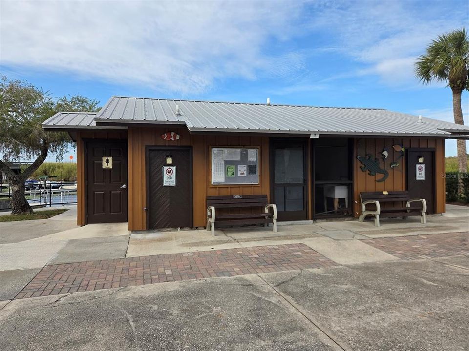 For Sale: $85,000 (1 beds, 1 baths, 404 Square Feet)