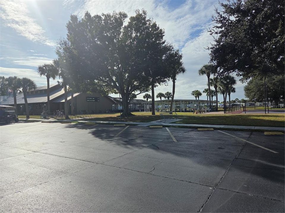 For Sale: $85,000 (1 beds, 1 baths, 404 Square Feet)