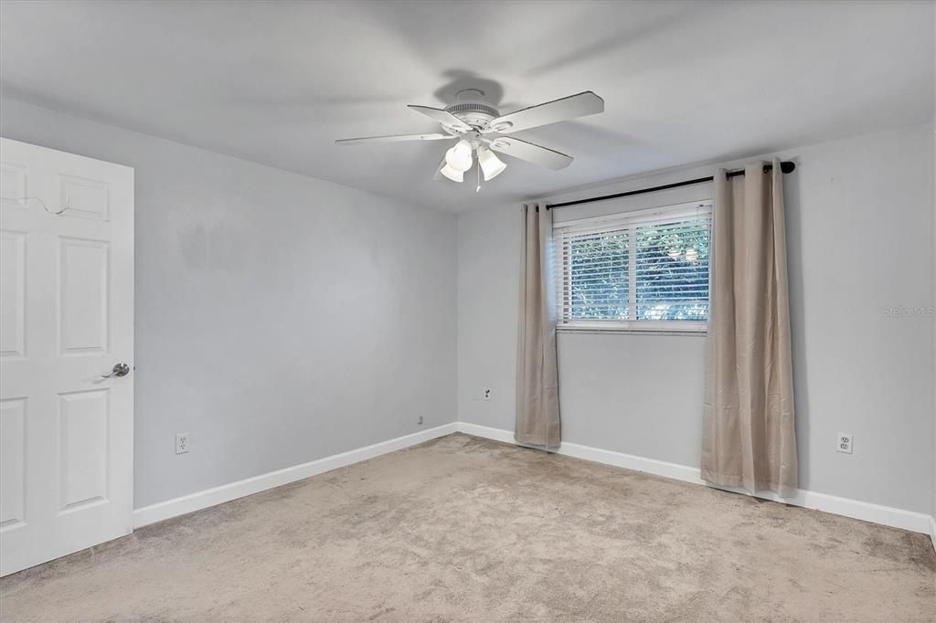 For Sale: $365,000 (2 beds, 2 baths, 1325 Square Feet)