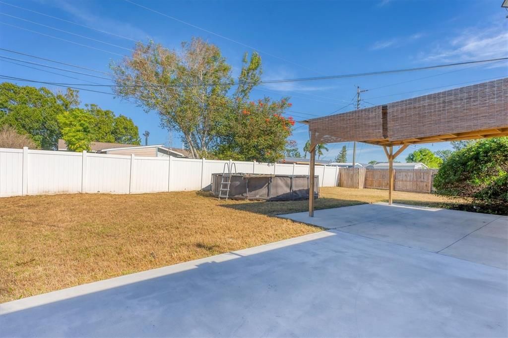 For Sale: $365,000 (2 beds, 2 baths, 1325 Square Feet)