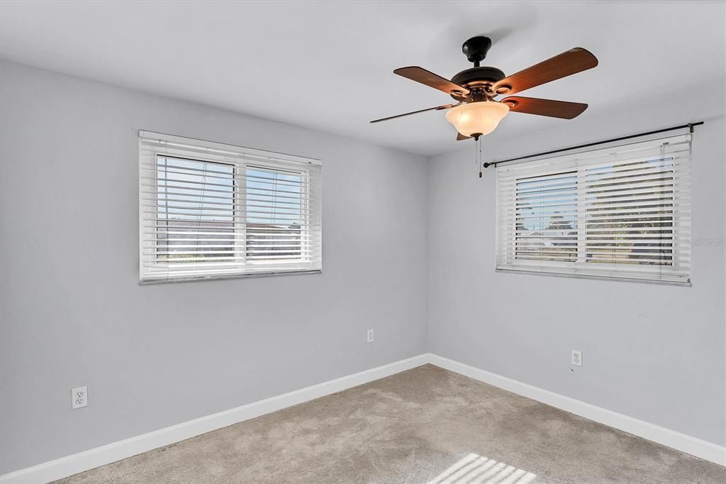 For Sale: $365,000 (2 beds, 2 baths, 1325 Square Feet)