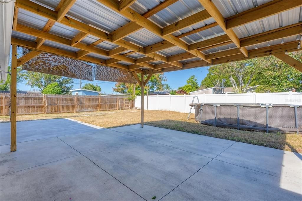 For Sale: $365,000 (2 beds, 2 baths, 1325 Square Feet)