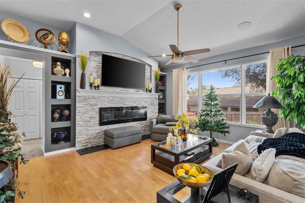 На продажу: $649,500 (4 спален, 3 ванн, 2908 Квадратных фут)