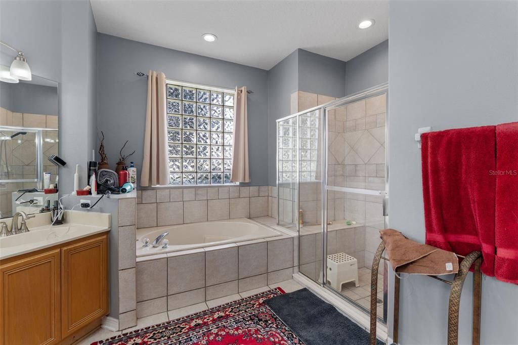 На продажу: $649,500 (4 спален, 3 ванн, 2908 Квадратных фут)