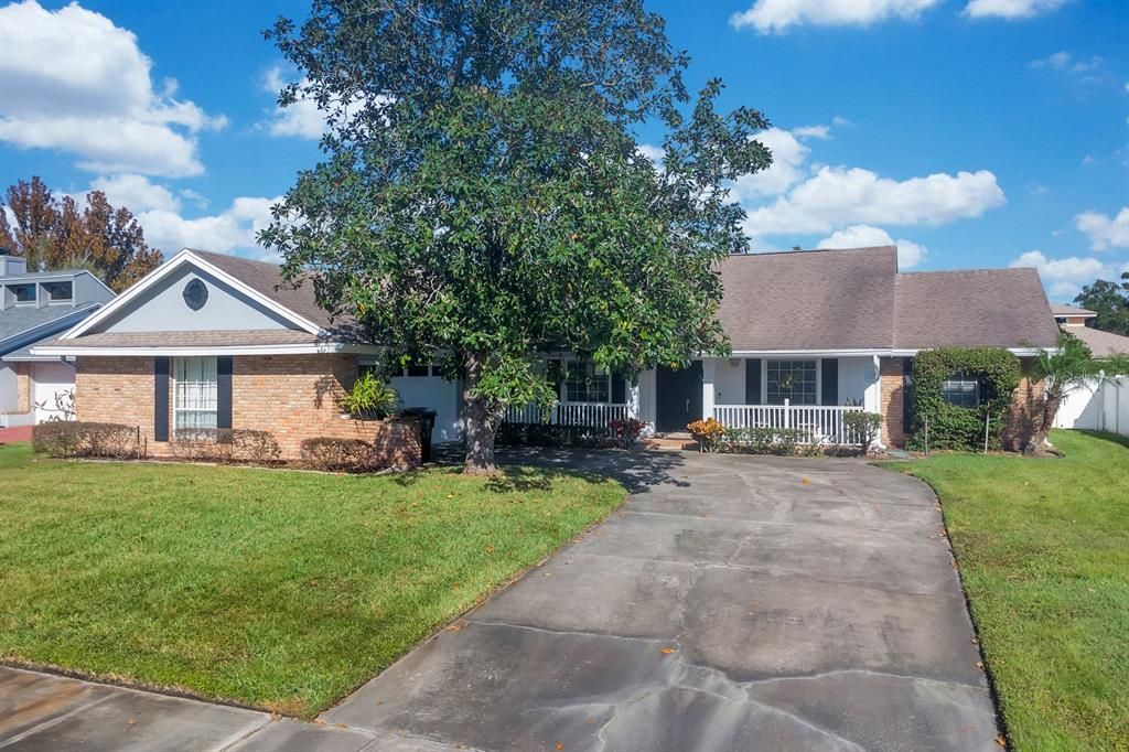 For Sale: $415,000 (3 beds, 2 baths, 2274 Square Feet)