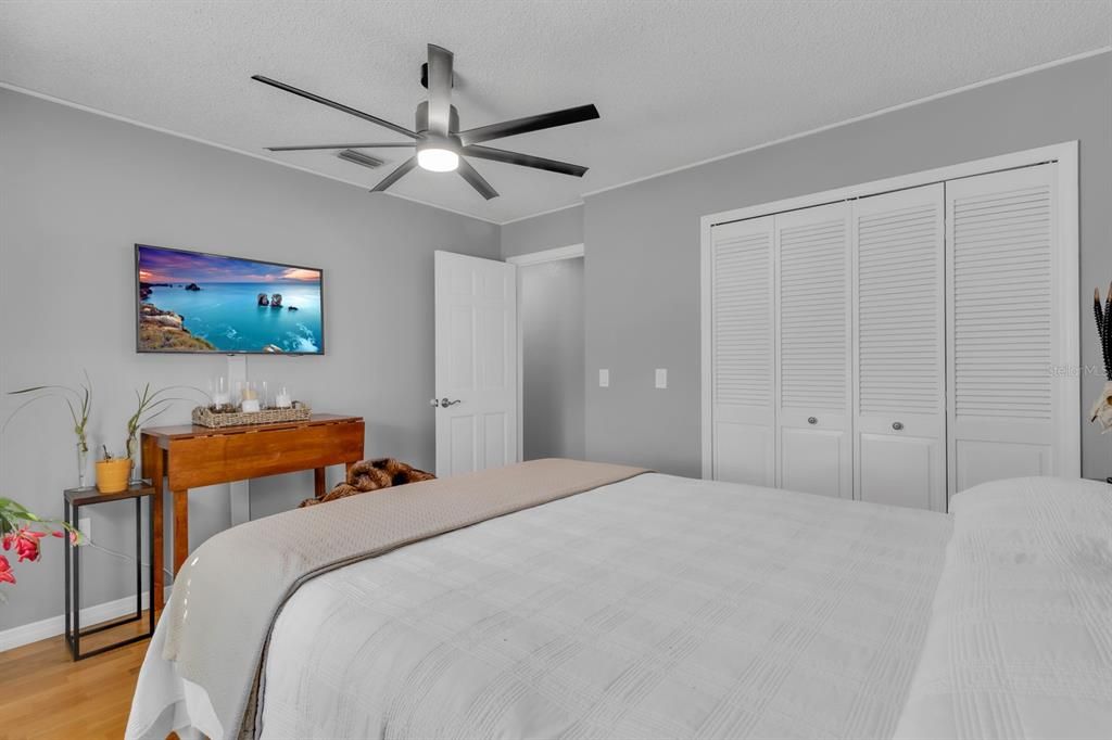 For Sale: $415,000 (3 beds, 2 baths, 2274 Square Feet)