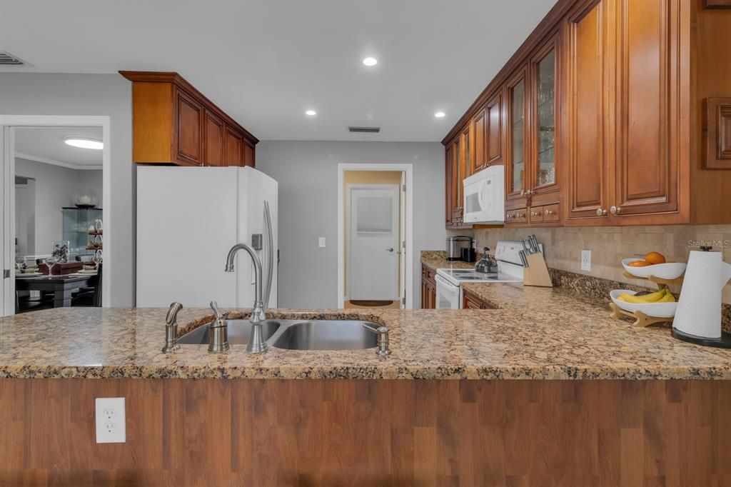 For Sale: $415,000 (3 beds, 2 baths, 2274 Square Feet)