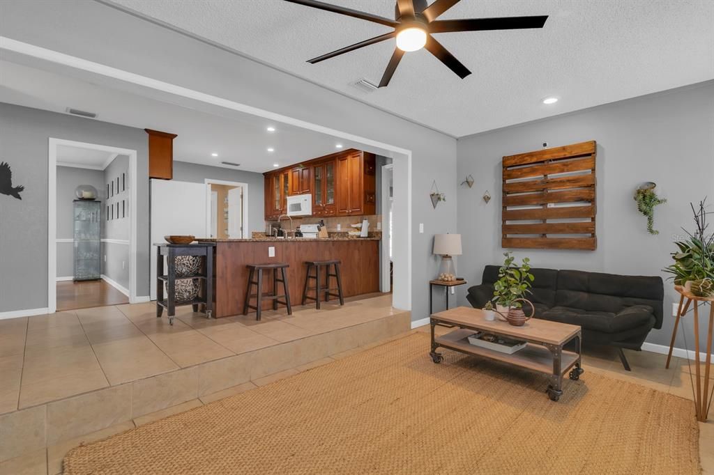 For Sale: $415,000 (3 beds, 2 baths, 2274 Square Feet)