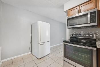 For Rent: $1,050 (1 beds, 1 baths, 575 Square Feet)