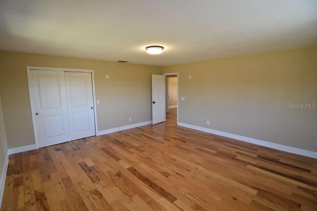 For Rent: $3,600 (3 beds, 2 baths, 3108 Square Feet)