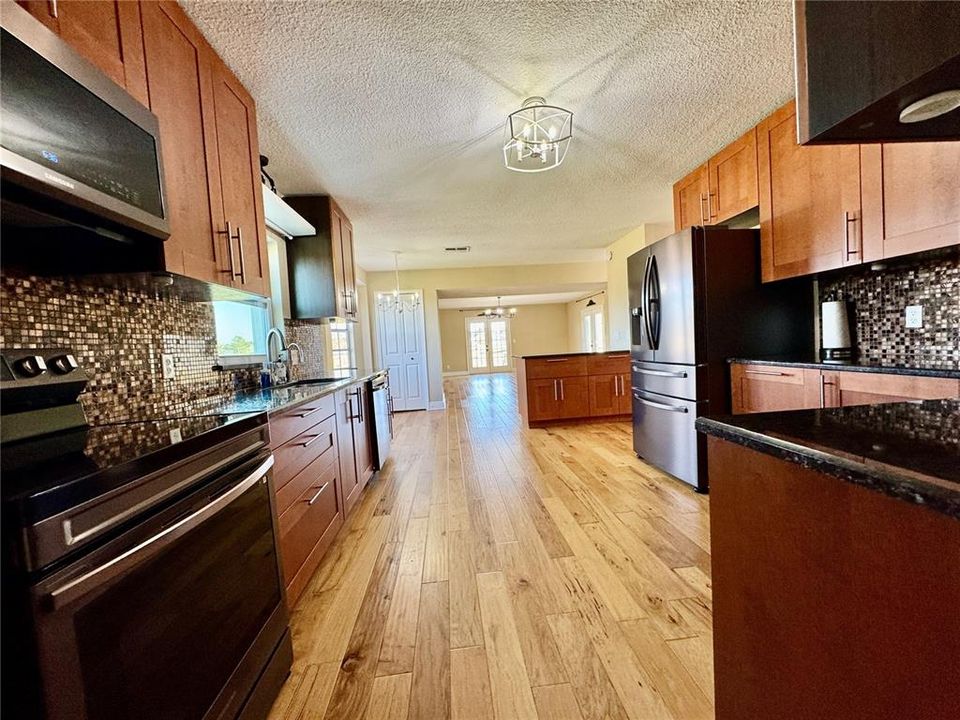 For Rent: $3,800 (3 beds, 2 baths, 3108 Square Feet)