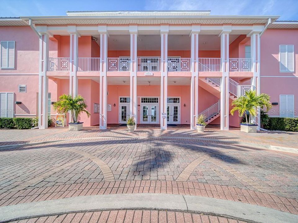 En Venta: $274,000 (2 camas, 1 baños, 774 Pies cuadrados)