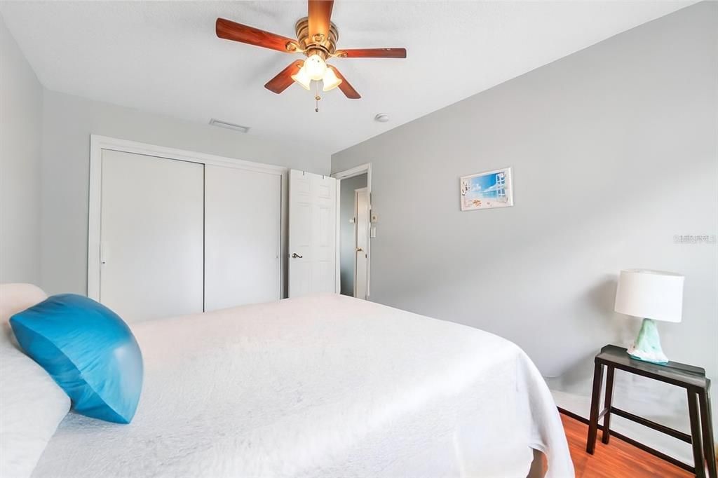 En Venta: $274,000 (2 camas, 1 baños, 774 Pies cuadrados)