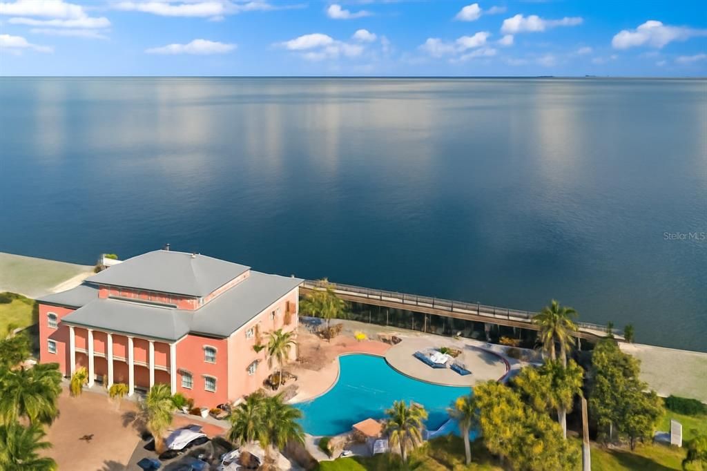 En Venta: $274,000 (2 camas, 1 baños, 774 Pies cuadrados)