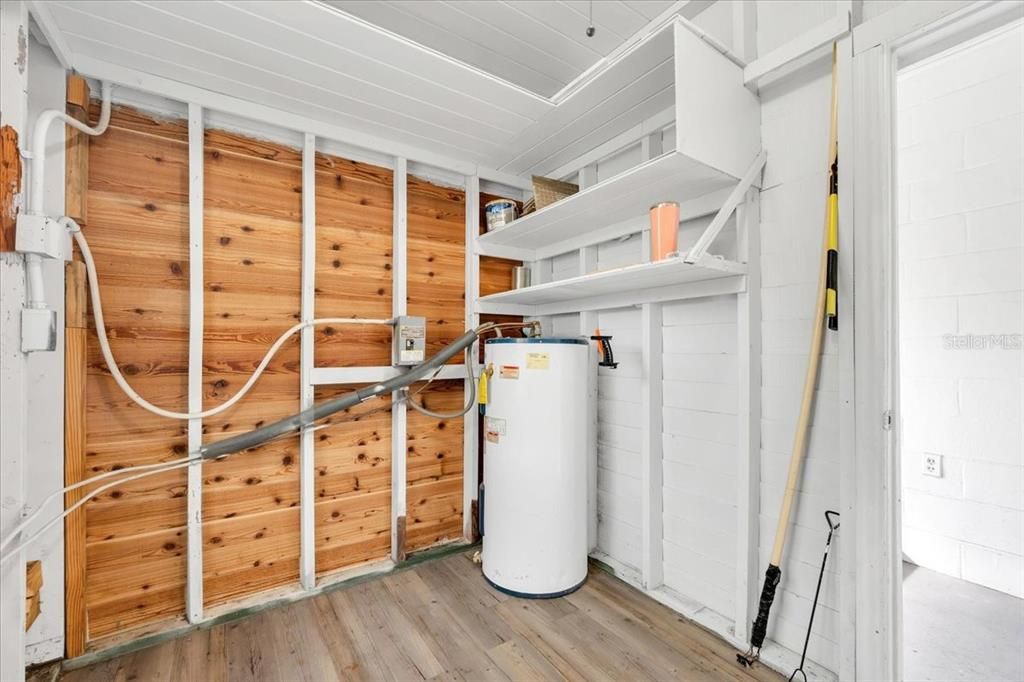 待售: $225,000 (2 贝兹, 1 浴室, 800 平方英尺)