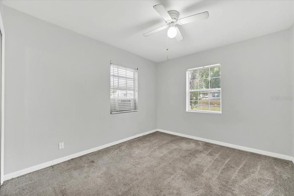 待售: $225,000 (2 贝兹, 1 浴室, 800 平方英尺)