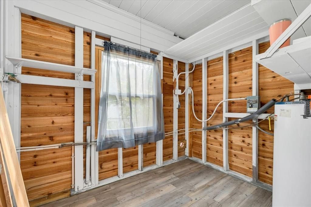 待售: $225,000 (2 贝兹, 1 浴室, 800 平方英尺)