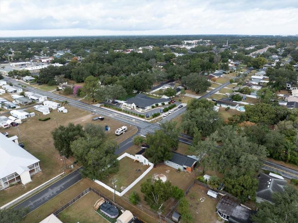 待售: $225,000 (2 贝兹, 1 浴室, 800 平方英尺)