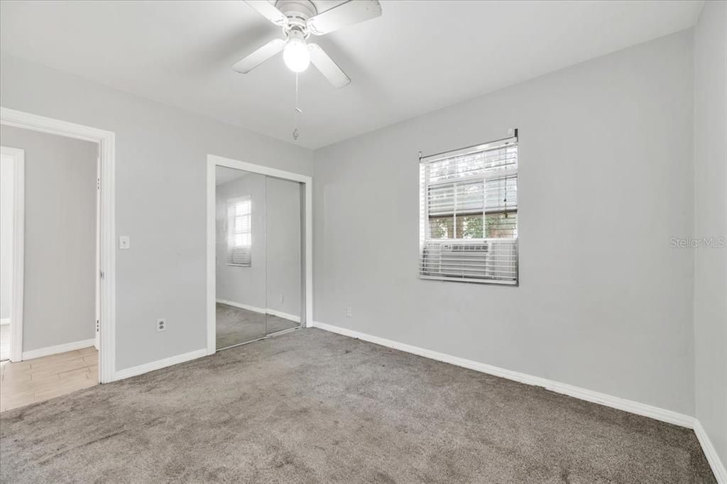 待售: $225,000 (2 贝兹, 1 浴室, 800 平方英尺)