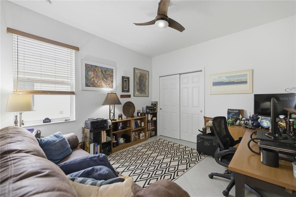 待售: $299,900 (2 贝兹, 2 浴室, 1342 平方英尺)