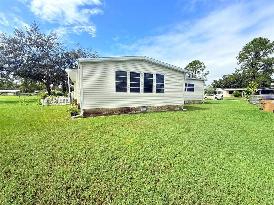 For Sale: $269,900 (3 beds, 2 baths, 1334 Square Feet)