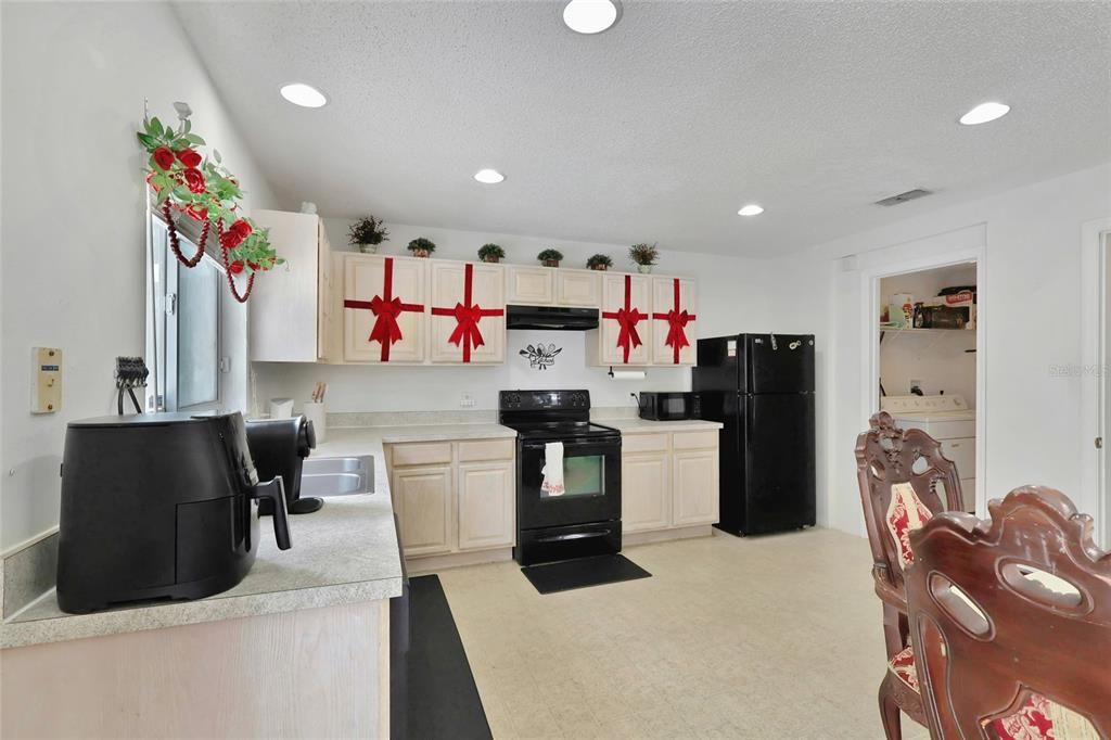 For Sale: $450,000 (4 beds, 2 baths, 2396 Square Feet)