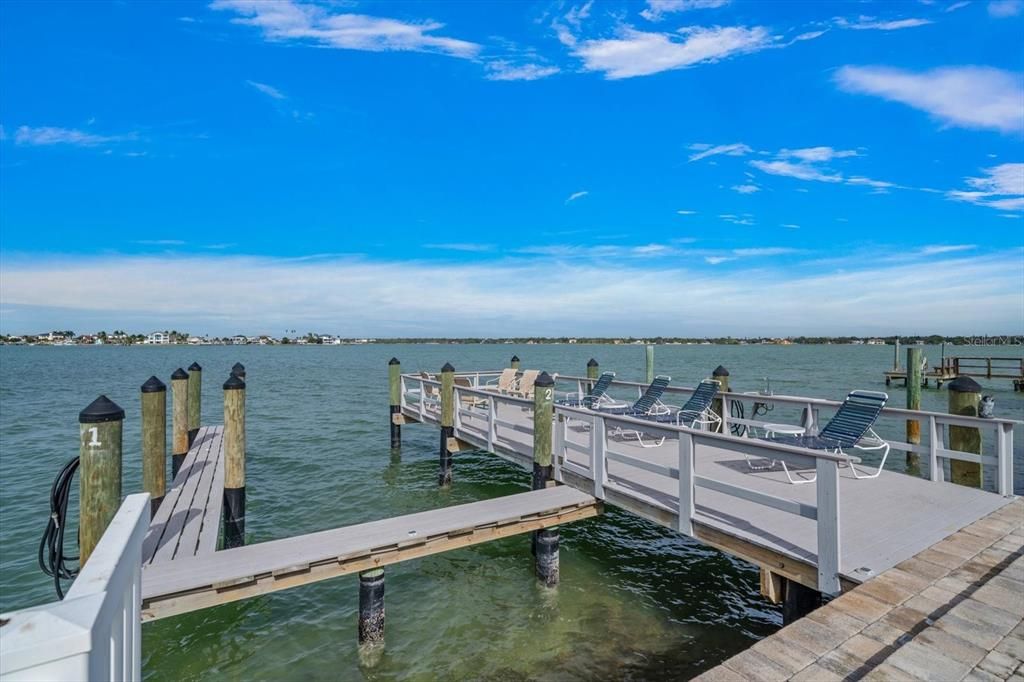 En Venta: $375,000 (2 camas, 1 baños, 865 Pies cuadrados)