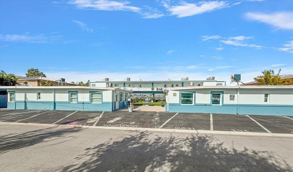 En Venta: $375,000 (2 camas, 1 baños, 865 Pies cuadrados)