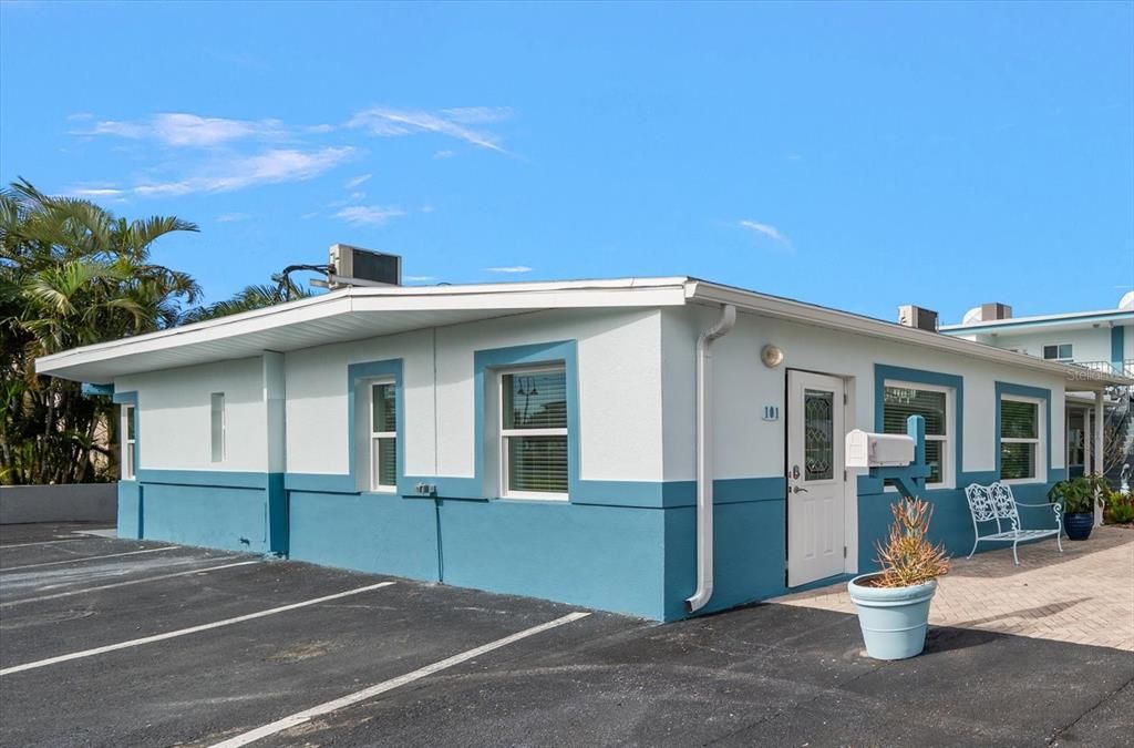 En Venta: $375,000 (2 camas, 1 baños, 865 Pies cuadrados)