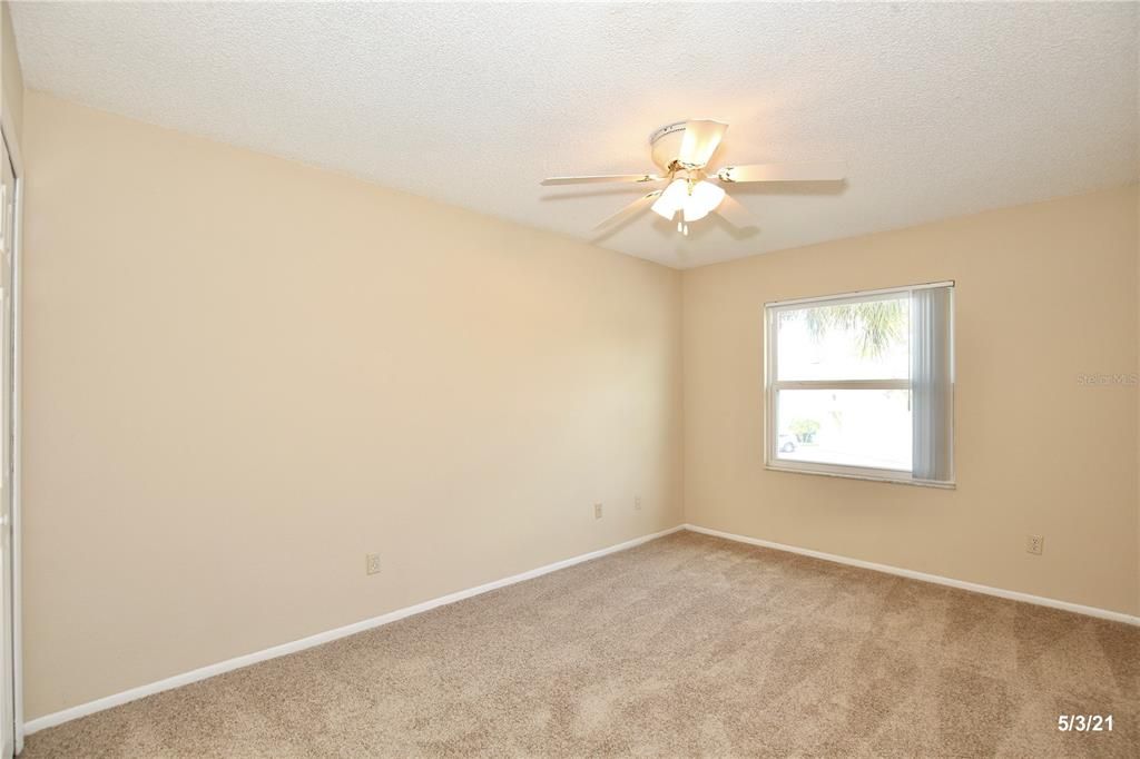 В аренду: $1,600 (2 спален, 2 ванн, 905 Квадратных фут)