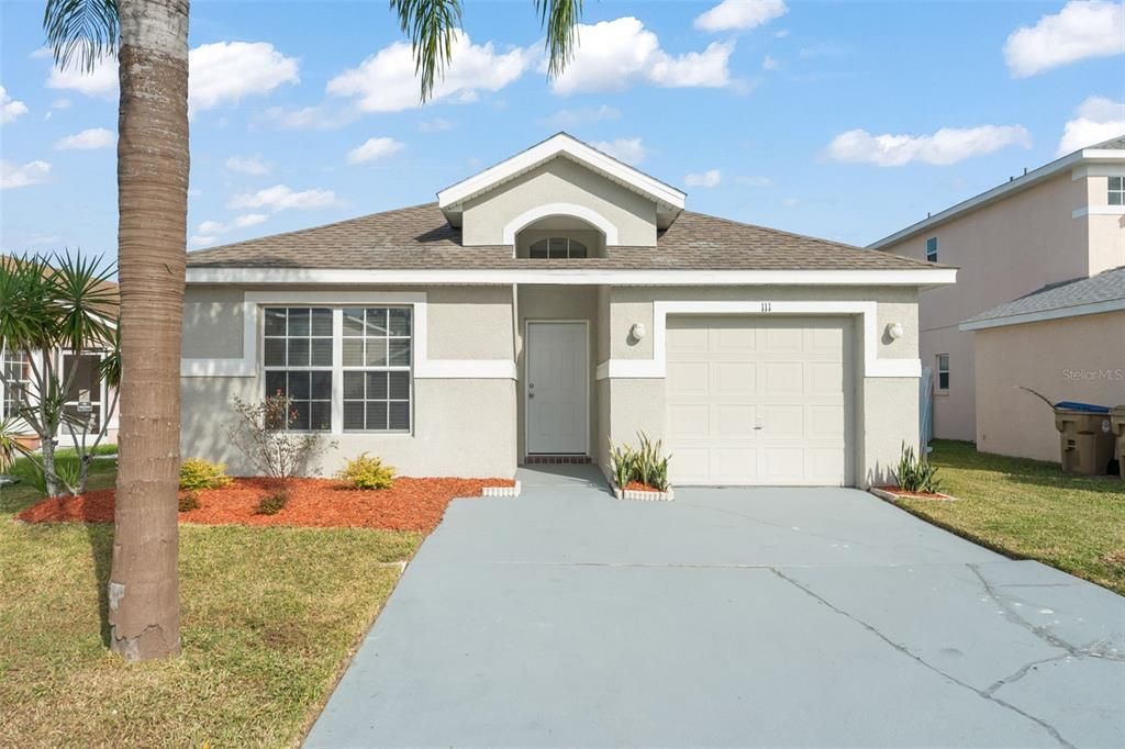 待售: $359,900 (4 贝兹, 2 浴室, 1220 平方英尺)