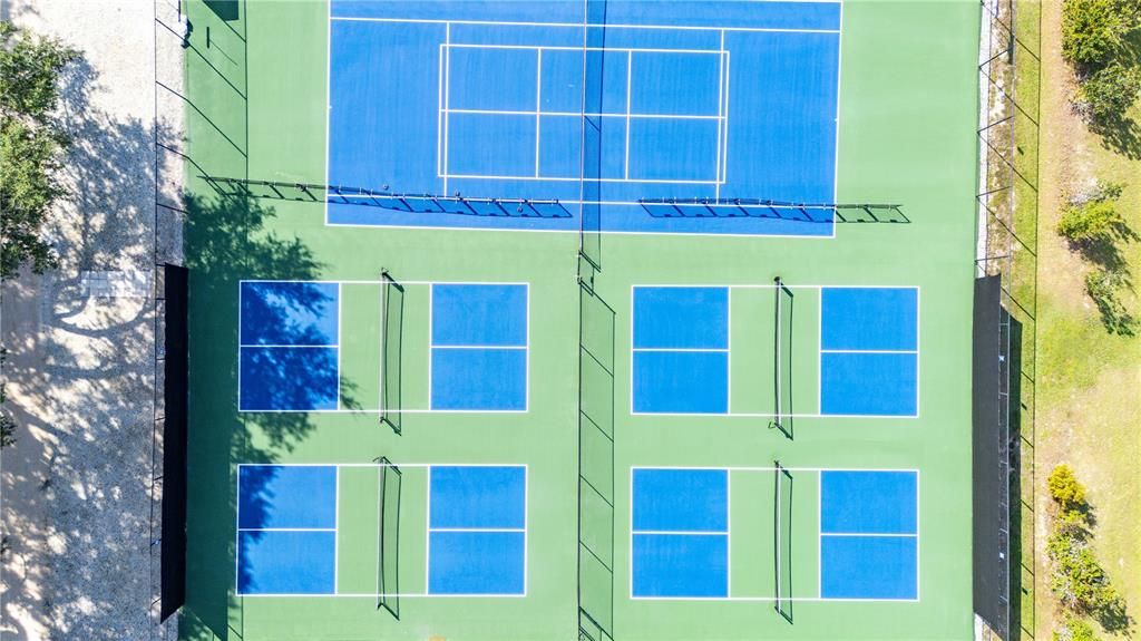 На продажу: $185,000 (2 спален, 2 ванн, 960 Квадратных фут)