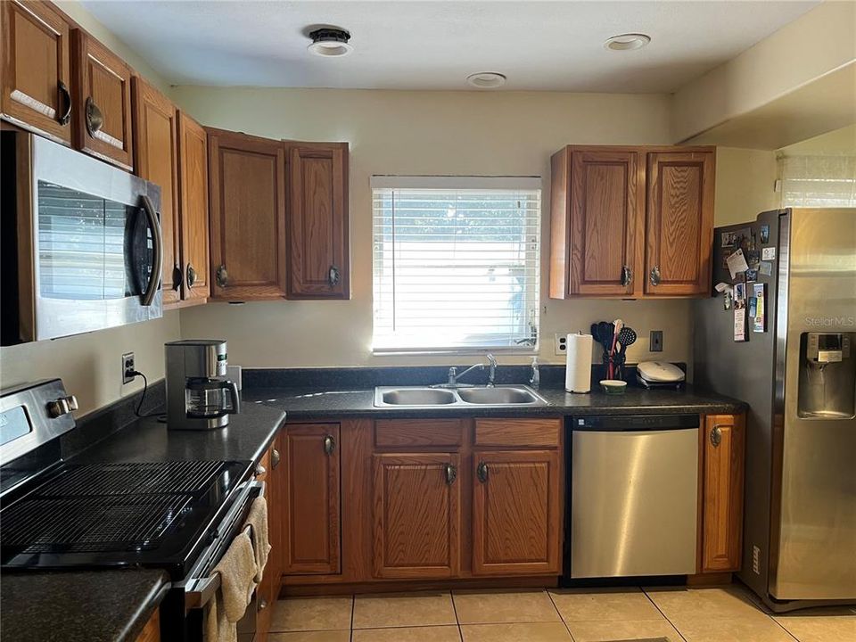 For Sale: $439,900 (2 beds, 1 baths, 1248 Square Feet)