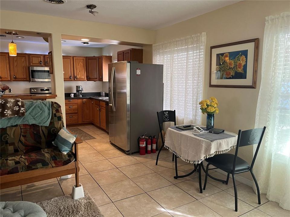 For Sale: $439,900 (2 beds, 1 baths, 1248 Square Feet)