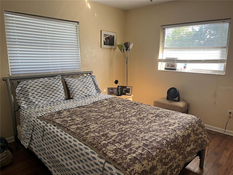 For Sale: $439,900 (2 beds, 1 baths, 1248 Square Feet)