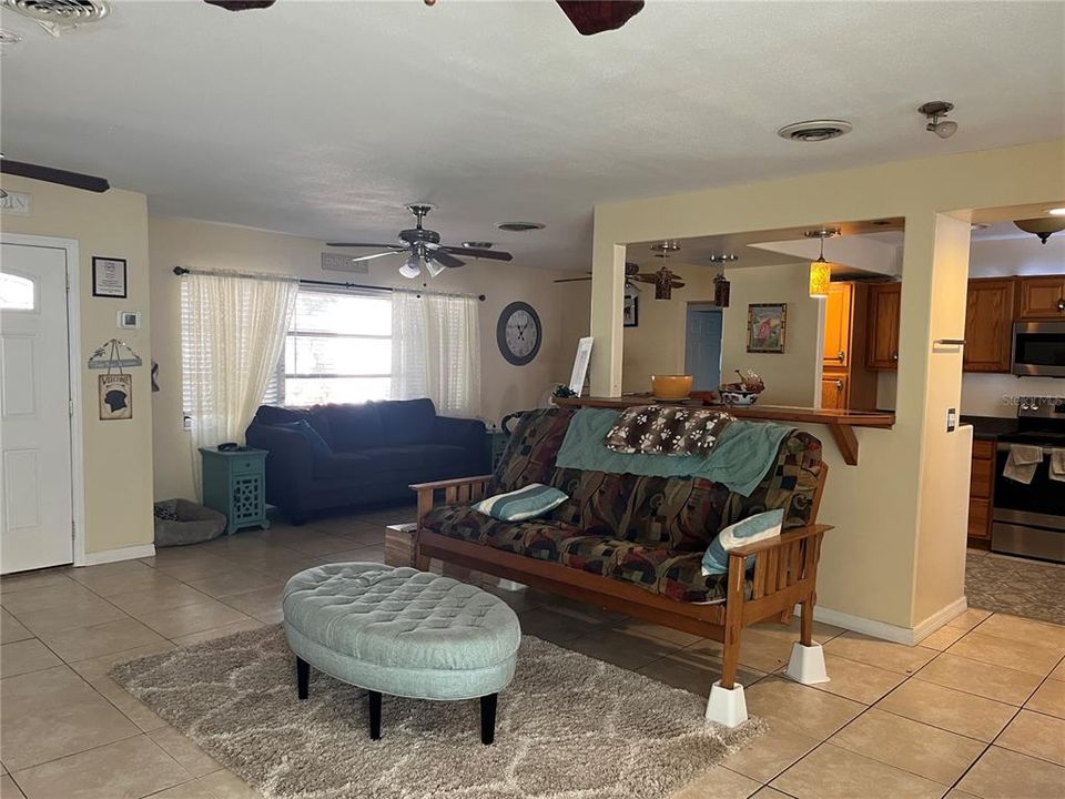 For Sale: $439,900 (2 beds, 1 baths, 1248 Square Feet)