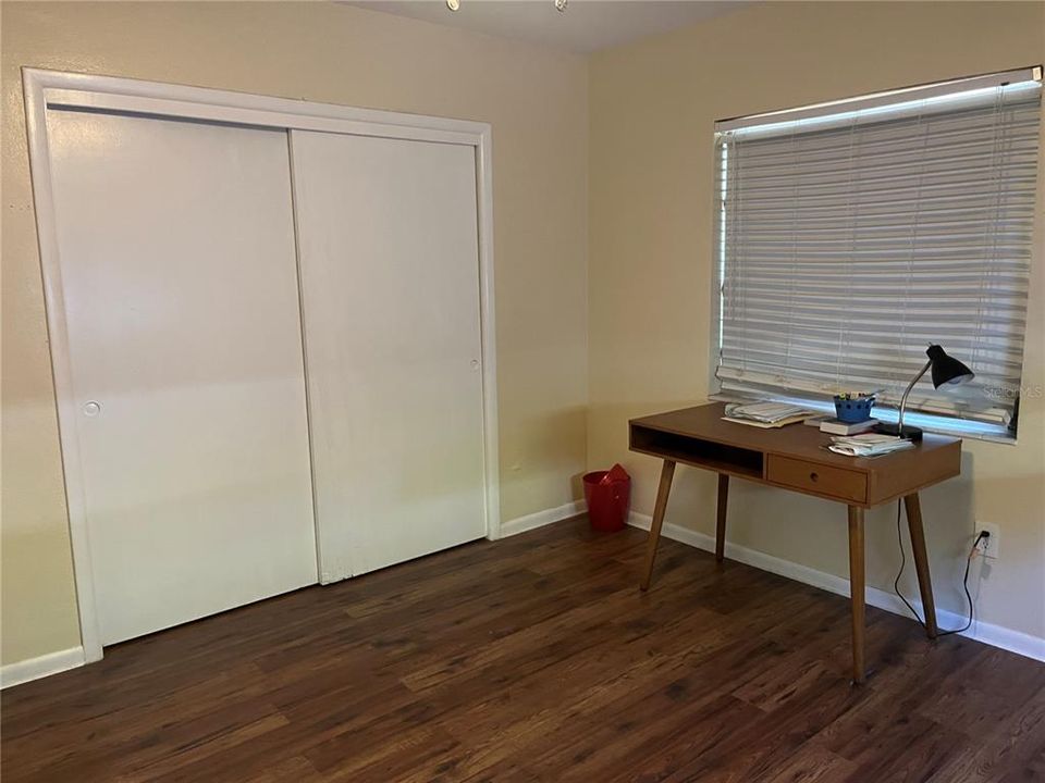 For Sale: $439,900 (2 beds, 1 baths, 1248 Square Feet)