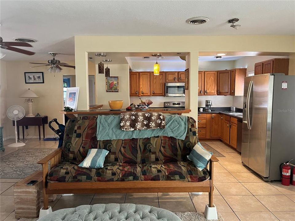 For Sale: $439,900 (2 beds, 1 baths, 1248 Square Feet)