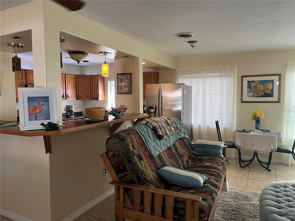 For Sale: $439,900 (2 beds, 1 baths, 1248 Square Feet)