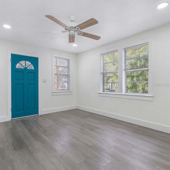 En Renta: $1,875 (2 camas, 1 baños, 700 Pies cuadrados)