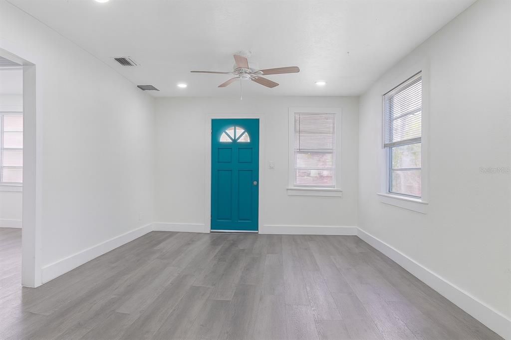 En Renta: $1,875 (2 camas, 1 baños, 700 Pies cuadrados)