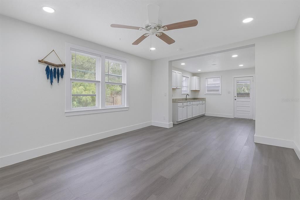 En Renta: $1,875 (2 camas, 1 baños, 700 Pies cuadrados)