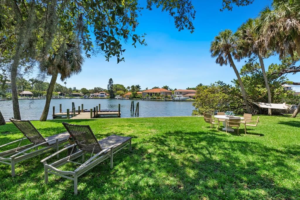 For Sale: $3,850,000 (0.31 acres)