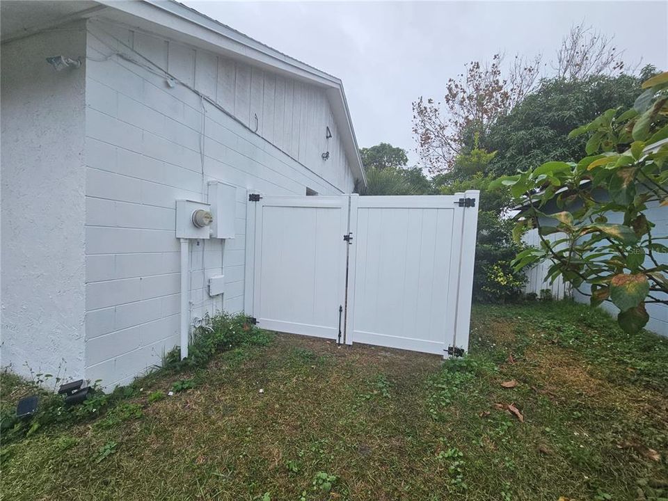 For Rent: $1,100 (1 beds, 1 baths, 350 Square Feet)