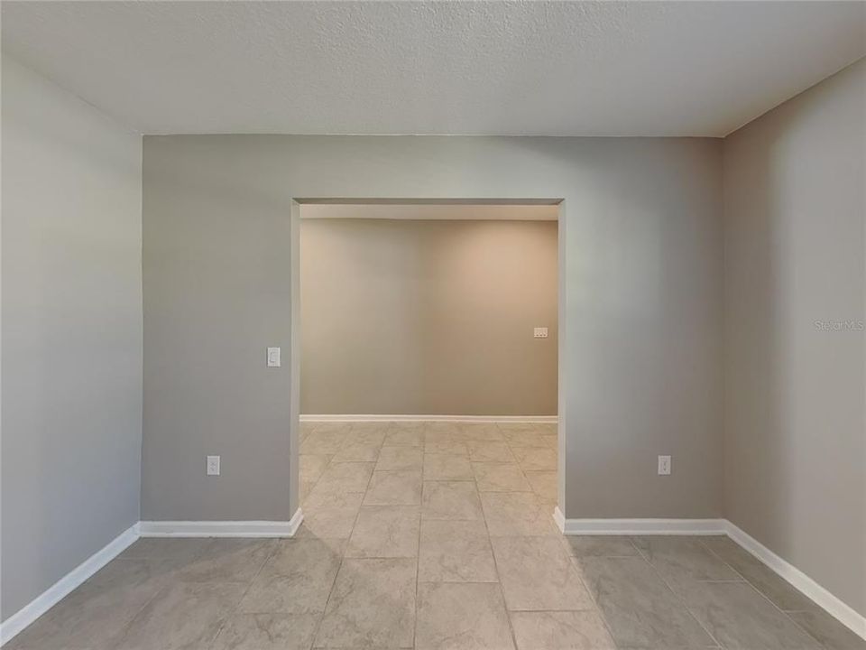 For Rent: $1,959 (3 beds, 2 baths, 2584 Square Feet)