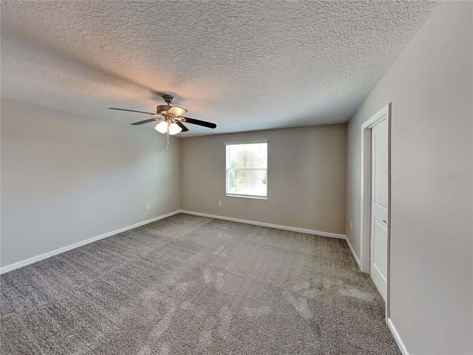 For Rent: $1,959 (3 beds, 2 baths, 2584 Square Feet)