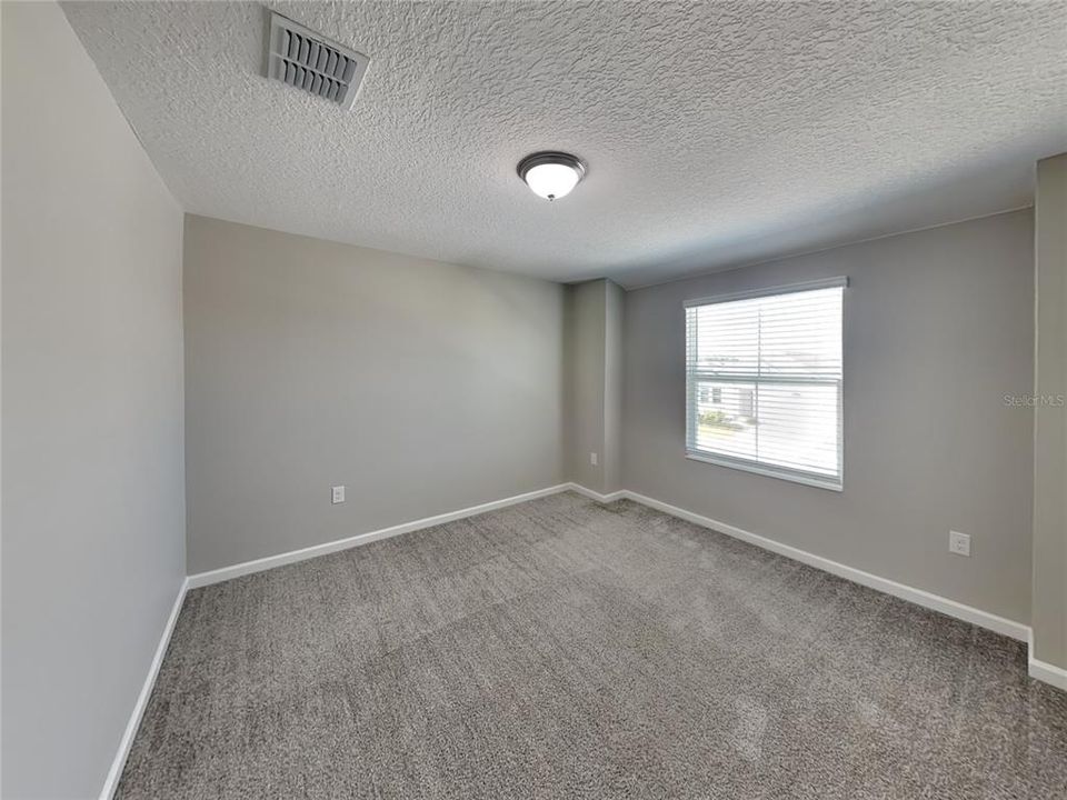 For Rent: $1,959 (3 beds, 2 baths, 2584 Square Feet)