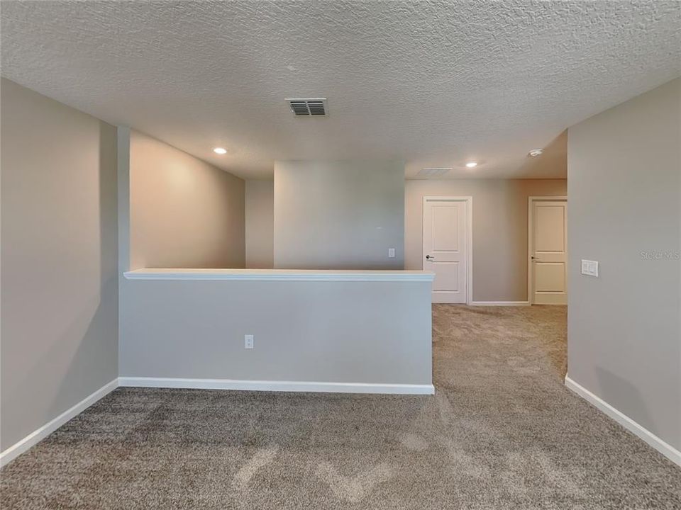 For Rent: $1,959 (3 beds, 2 baths, 2584 Square Feet)